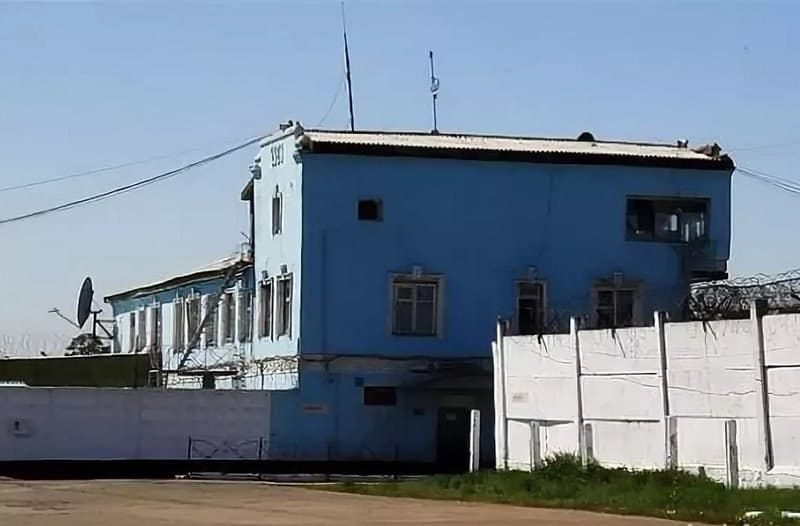 Заключенные колонии в Иркутской области массово вскрыли вены — «Осторожно новости»
