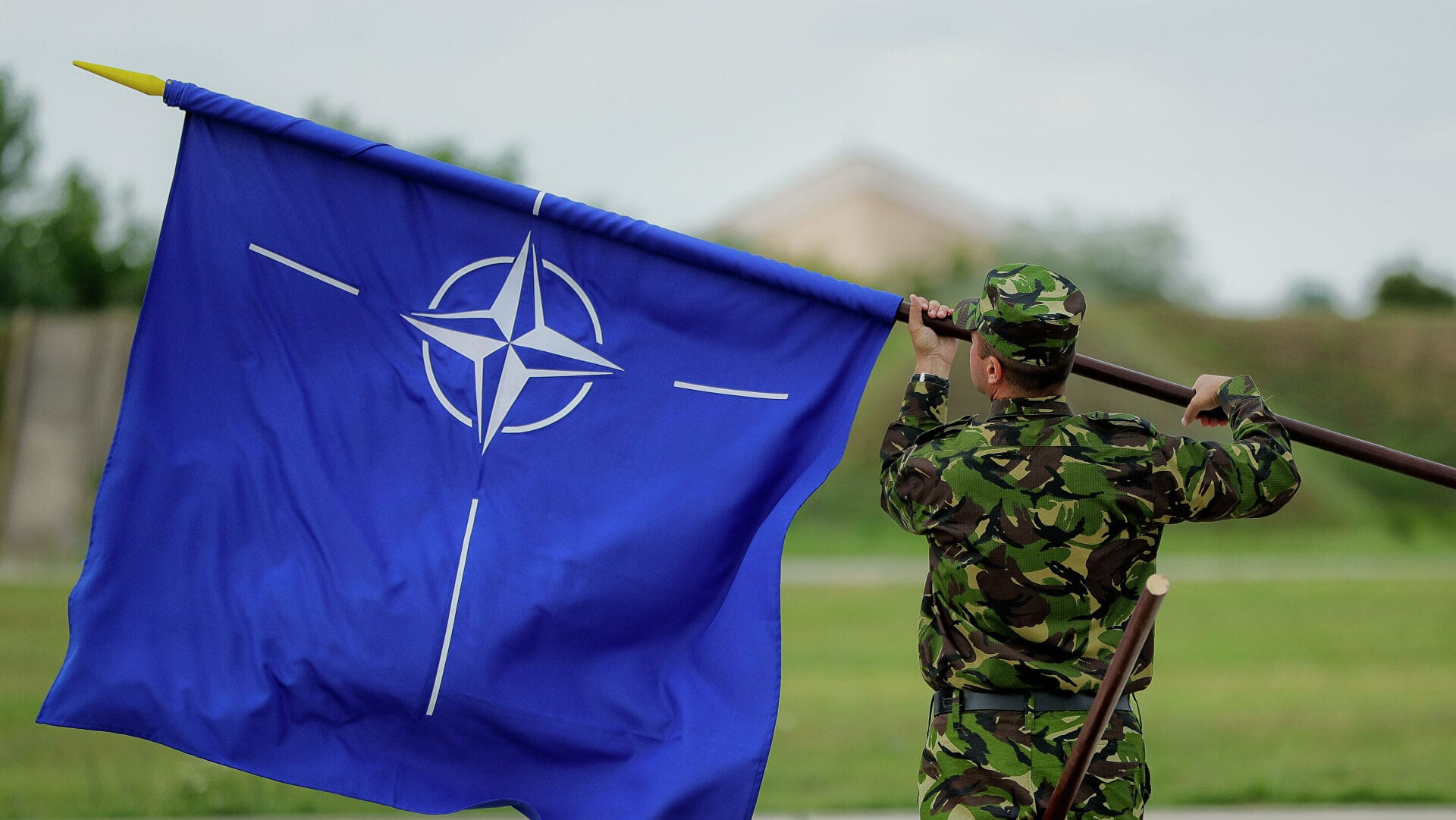 Парламент Финляндии проголосовал за вступление страны в НАТО. Эрдоган угрожает, что заблокирует это решение