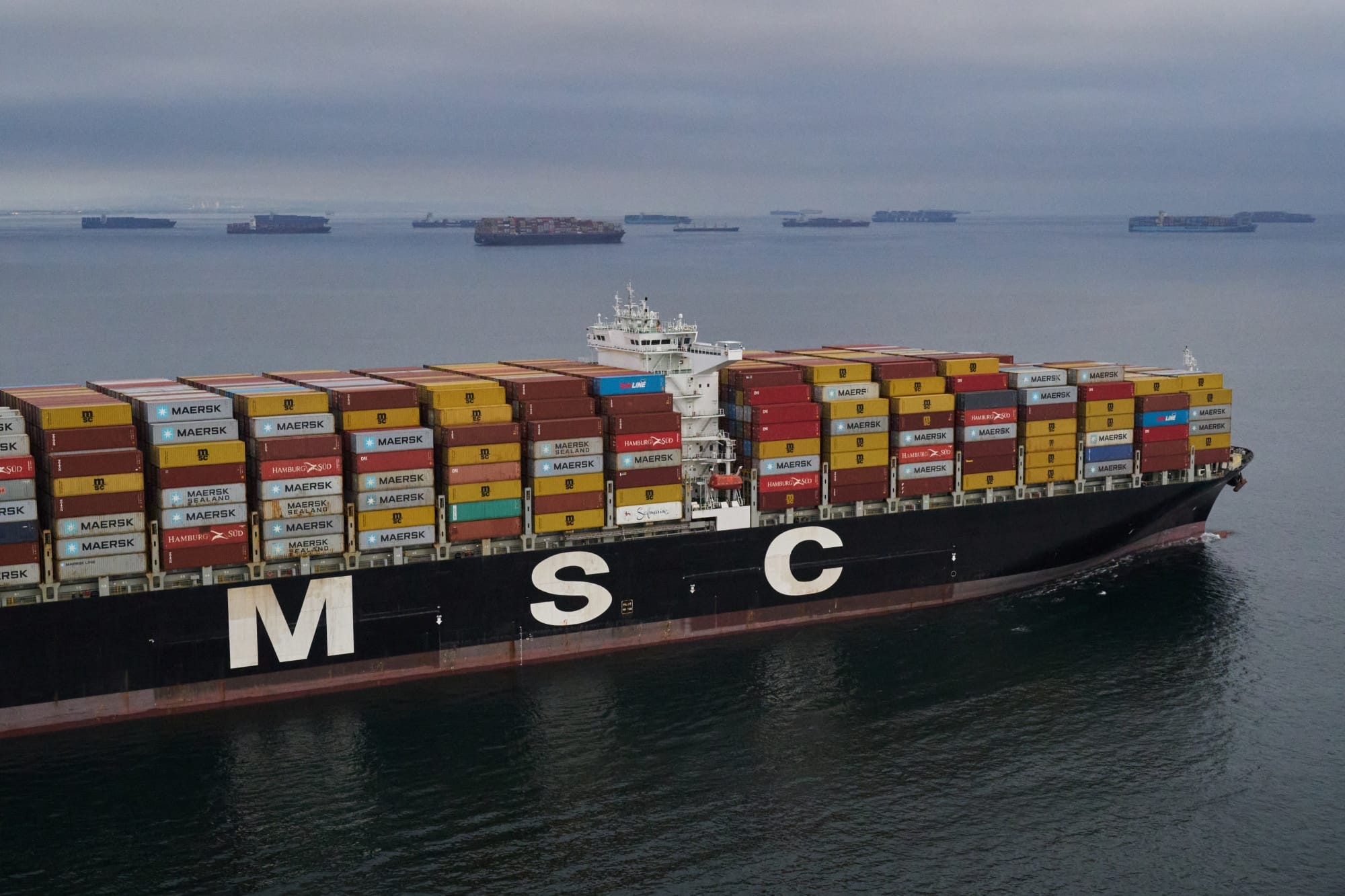 Maersk приостановит перевозки по Красному морю после нападений хуситов
