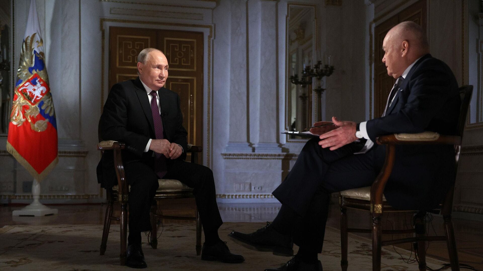Путин объяснил атаки украинских ДРГ на российские области желанием захватить территории для обмена