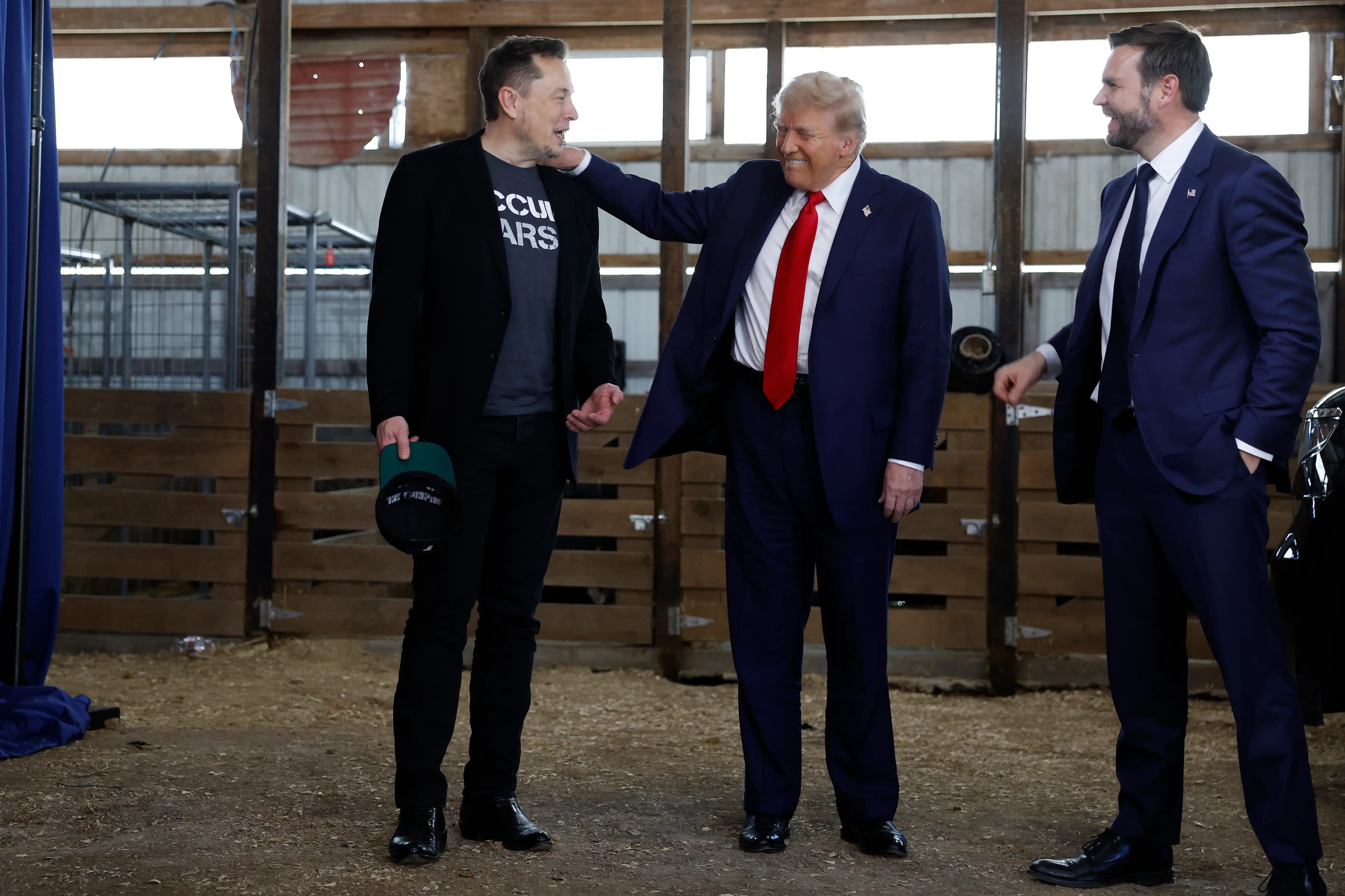 Трамп предложил Маску возглавить департамент эффективности. На пост главы Пентагона он выдвинул Пита Хегсета, служившего в Гуантанамо